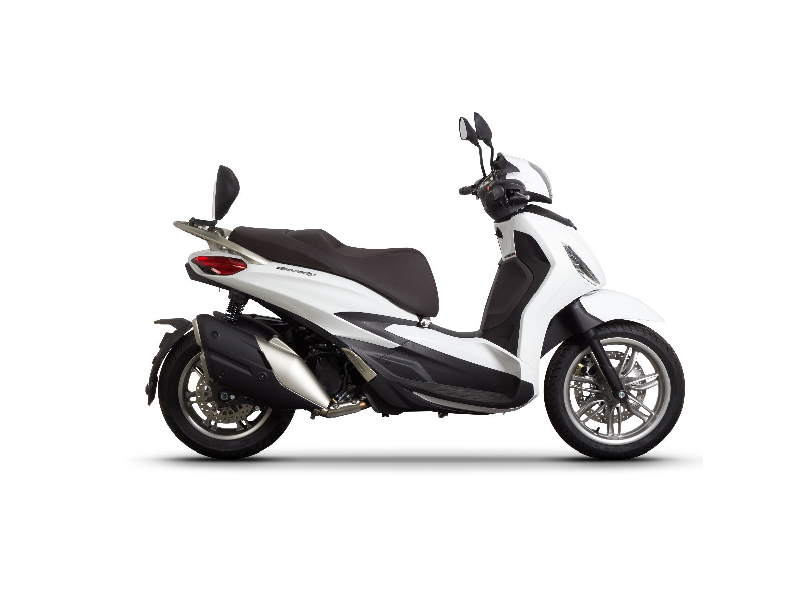 SHAD Motorcycle Backrest Fitting Kit for Piaggio Beverly 500 IE Business (2021-2025)