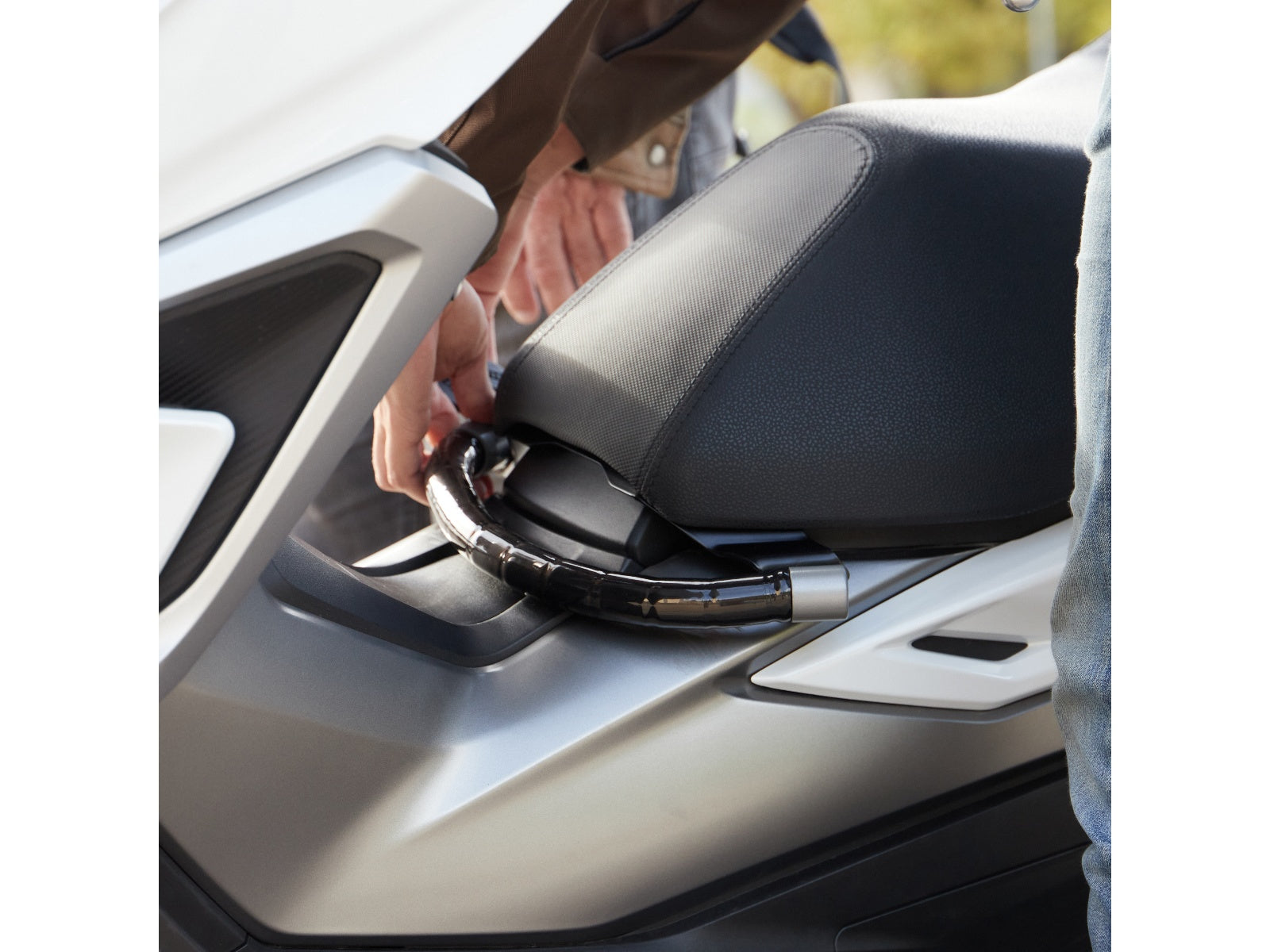 SHAD Motorcycle Scooter Handlebar Lock - Size 5 - Series 3